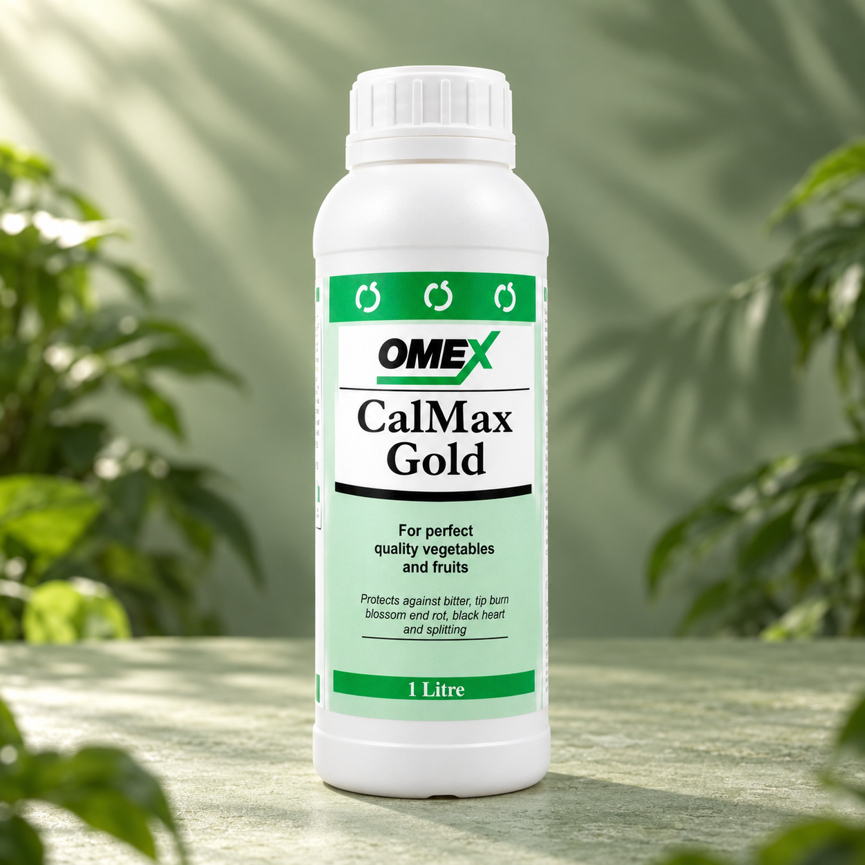 OMEX CalMax Gold in a green product setting